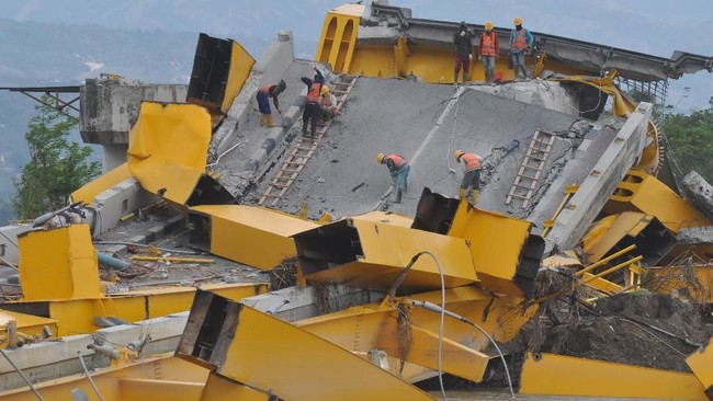 PT Asuransi Wahana Tata (Aswata) mengaku telah membayarkan klaim sebesar Rp4 miliar untuk korban gempa Palu, Sigi, dan Donggala.