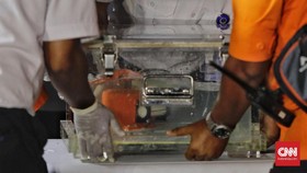 KNKT Bakal Unduh Data Kotak Hitam Lion Air JT 610 Besok