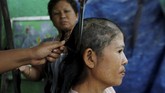 FOTO: Mengais Bisnis Secemerlang Mutiara 'Rambut Myanmar' Di Myanmar, rambut panjang bukan sekadar mahkota perempuan, tapi juga sumber pendapatan ekonomi.