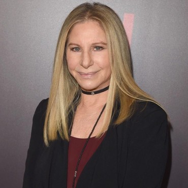 Barbra Streisand Kasih Saham Disney untuk Putri Mendiang George Floyd