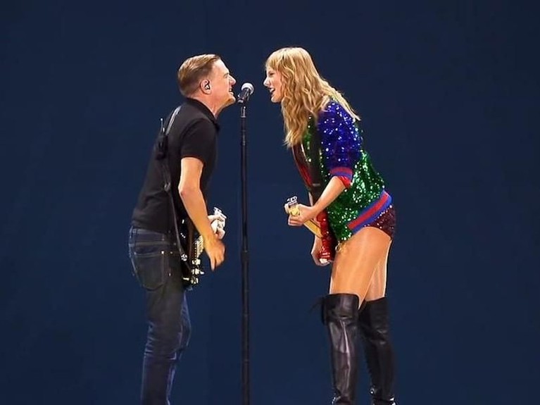 Deratan Penyanyi yang Hadir di Konser Reputation Taylor Swift Konser Taylor Swift bertajuk Reputation Tour 2018 akan segera berakhir. Selama konsernya, Swift mengajak beberapa penyanyi lain untuk tampil di atas panggung.