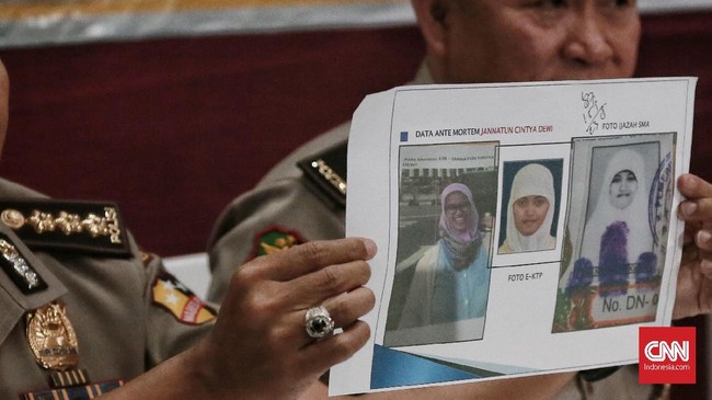 Lantaran masih ada kekurangan puluhan sampel DNA, RS Polri menduga ada dua keluarga dengan semua anggotanya menjadi korban jatuhnya pesawat Lion Air JT-610.