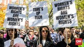FOTO: Walkout Pegawai Google Tuntut Keadilan pada Perusahaan Karyawan Google beramai-ramai melakukan aksi walkout sebagai bentuk protes terhadap perusahaan yang tersandung kasus pelecehan seksual.