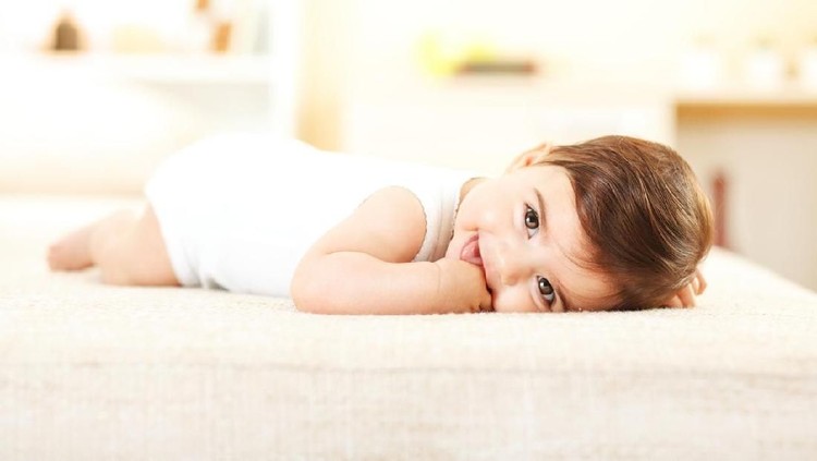 Ingin mencari inspirasi nama bayi perempuan islami dengan arti cantik, Bun? Simak di sini ya.