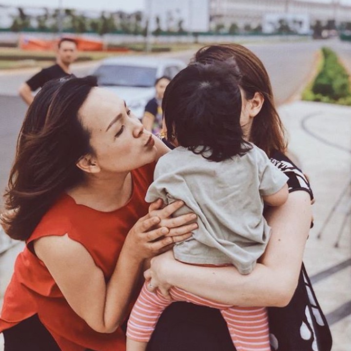 <p>Laura Lazarus adalah sosok yang dekat dengan anak-anak. Terbukti dari beberapa fotonya yang ia bagikan di Instagram. (Foto: Instagram @lauralazarus)</p>