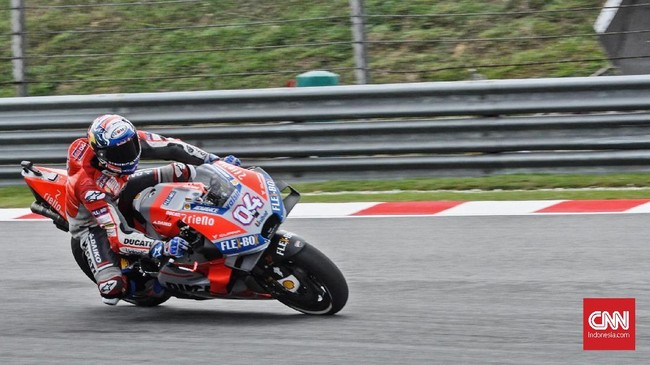 Dua pebalap Ducati Andrea Dovizioso dan Danilo Petrucci mengaku belum maksimal menjalani tes MotoGP Valencia hari pertama, Selasa (20/11).