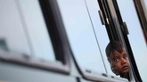 NYALANG: Semarak Parade Membelah Kelam Dalam foto unik pilihan CNNIndonesia.com pekan ini, ada parade perayaan Halloween, hingga perjalanan ribuan kilometer para imigran yang mencari penghidupan.