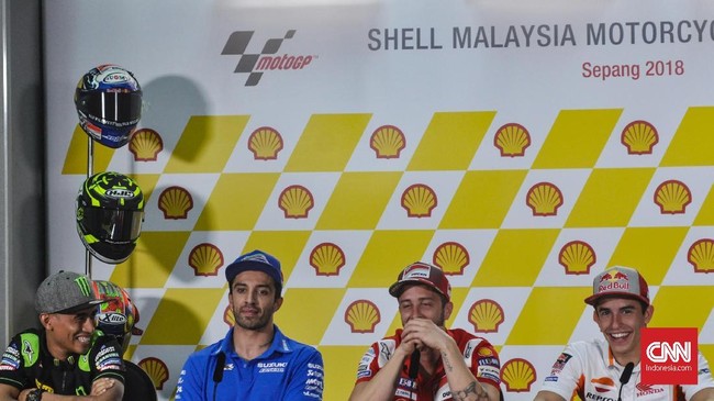Andrea Iannone membuat koleganya tertawa di sela MotoGP Malaysia 2018 ketika mengatakan kondom merupakan barang yang wajib dibawa ketika tampil di MotoGP.