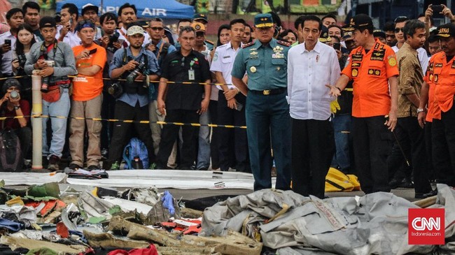 Jokowi menyatakan Syachrul mengemban tugas yang besar karena harus menyelam mencari penumpang, serpihan, serta kotak hitam Lion Air JT-610.