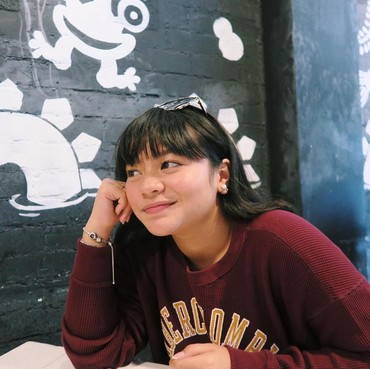 Fans Banget, Amel Carla Tak Kelewatan Film Disney