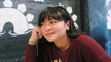 img-title Fans Banget, Amel Carla Tak Kelewatan Film Disney