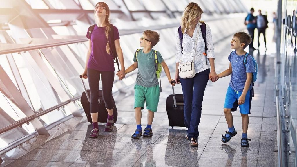 Turis Asing ke India Kini Wajib Isi Kartu Kedatangan Digital