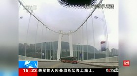 VIDEO: Perkelahian dengan Sopir Picu Kecelakaan Bus di China