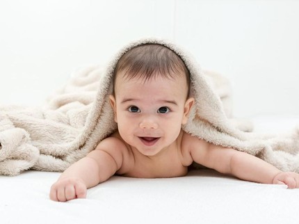 20 Nama Bayi Laki-Laki dengan Arti Pelindung