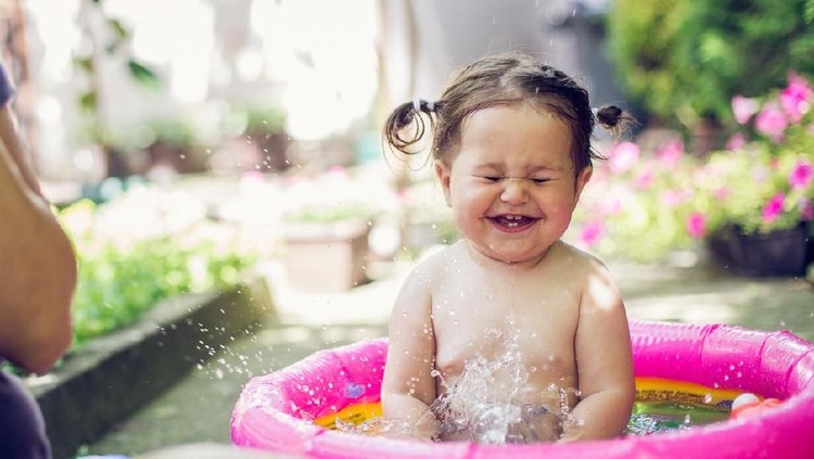 40 Nama Bayi Perempuan yang Indah dari Bahasa Sansekerta Bahasa Sansekerta dijadikan referensi memilih nama bayi perempuan? Kenapa nggak, Bun.