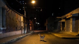 FOTO: Krisis Ekonomi dan Kekerasan, Caracas Jadi Kota 'Mati'