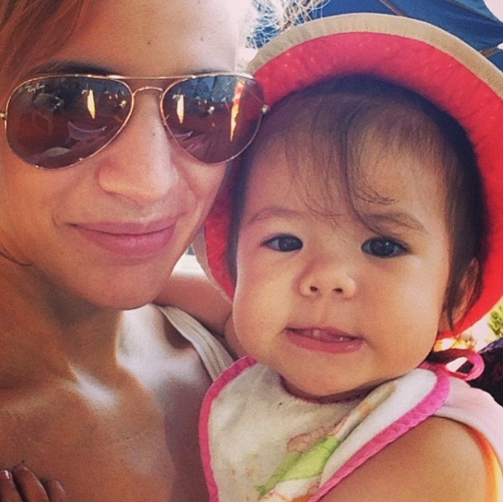 <p>Throwback saat Mila masih bayi. Gembil banget ya Mila, bikin ingin nyubit. (Foto: Instagram/@lolagin)</p>