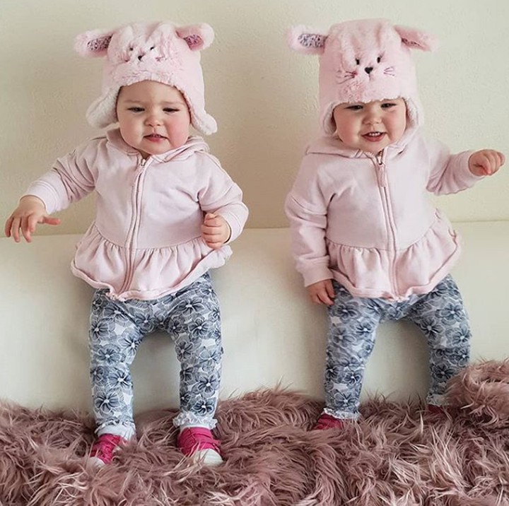 6 Foto Imut Bayi Kembar yang Bikin Kita Senyum-senyum ...