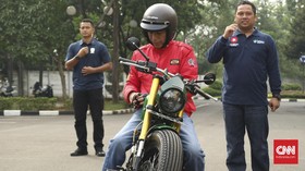 Suka Duka Modifikasi Motor 'Custom' Jokowi
