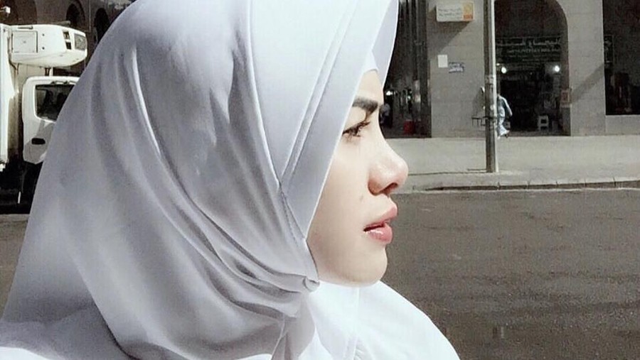 Nikita Mirzani Umrah, Ini Harapan Billy Syahputra Billy Syahputra mengungkapkan harapannya untuk Nikita Mirzani yang tengah umrah.