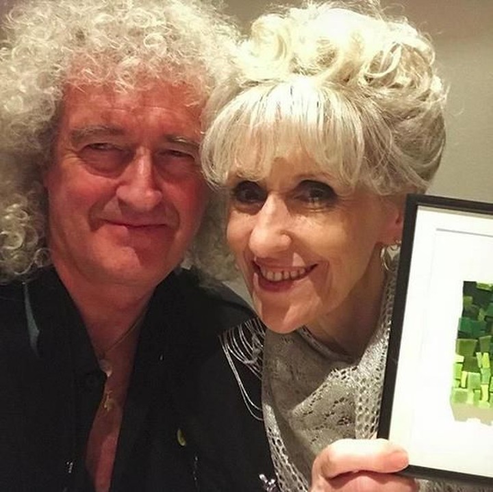 <p>Sampai sekarang, Anita setia menemani Brian ke manapun lho. (Foto: Instagram/brianmayforreal)</p>