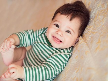 20 Nama Bayi Laki-laki dari Bahasa Latin Klasik