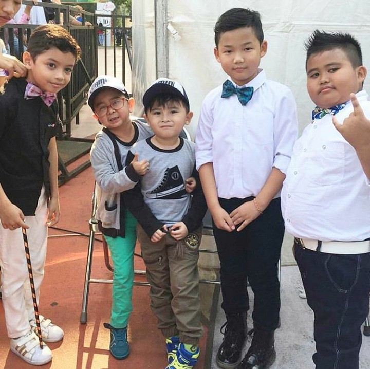 <p>Nama anak lelakinya adalah Ivander Haykal Firdaus atau kerap disapa Ichal. ( Foto: Instagram @ichalomen02)</p>
