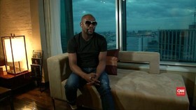 VIDEO: Kala Khabib Bikin Mayweather Penasaran Tarung MMA