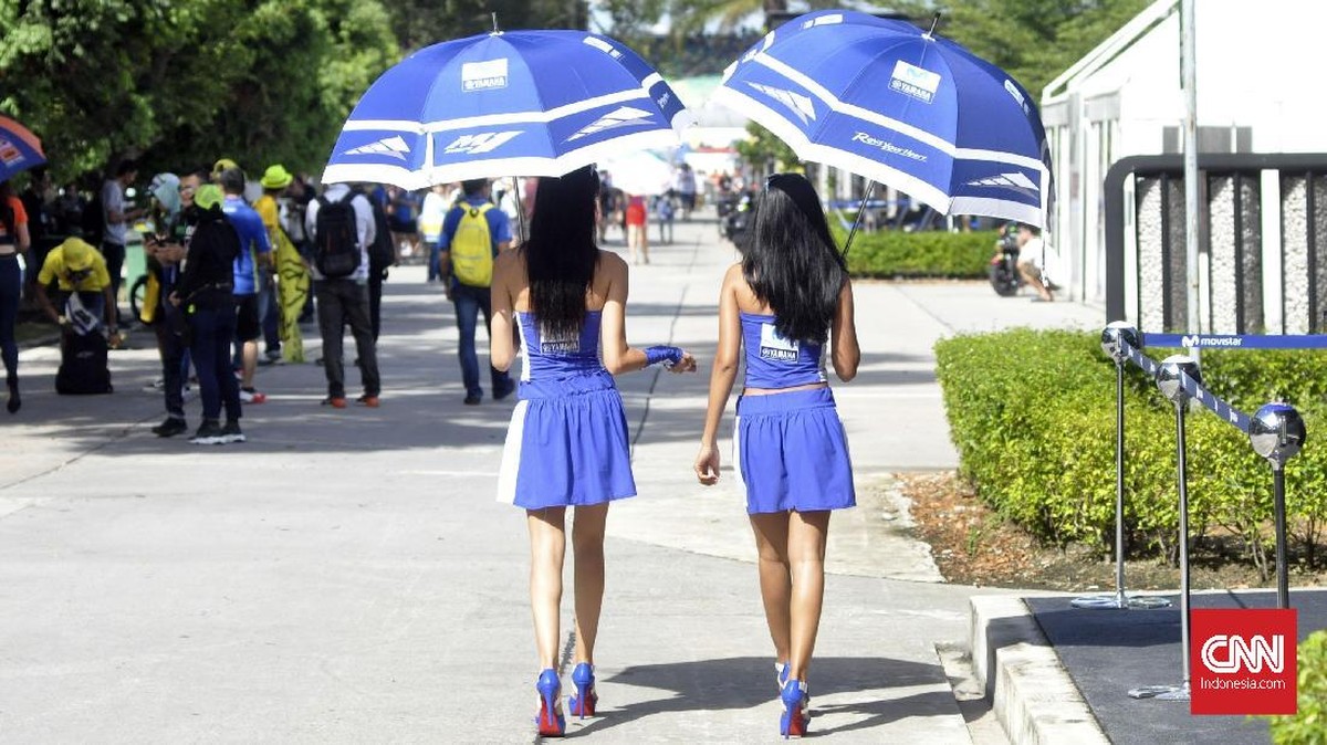 FOTO: Pesona Gadis Payung di MotoGP Malaysia 2018