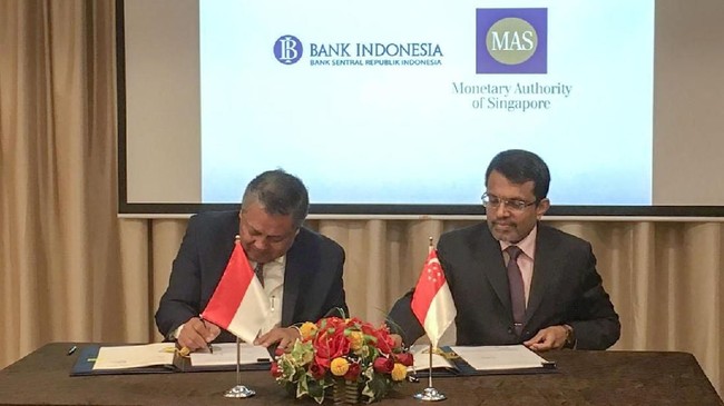 Perjanjian antara BI dan Bank Sentral Singapura memungkinkan keduanya mendapatkan akses likuiditas dalam valas dari satu sama lain jika dibutuhkan.