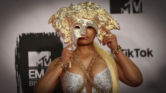 Nicki Minaj membatalkan acara konser setelah dirinya jadi bahan ledekan karena Cardi B menang Grammy Awards 2019.