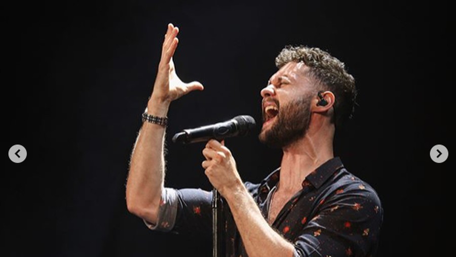 Calum Scott tampil di Pekanbaru.