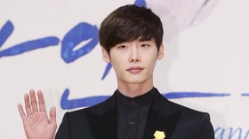 Lee Jong Suk Selesai Wamil Hari Ini, Segera Syuting Witch 2