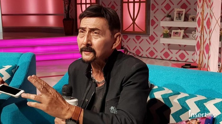 August Melasz saat ditemui di studio Trans TV, Jakarta (5/11). Aktor senior ini berbagi pengalaman dirinya saat mati suri di usia muda.