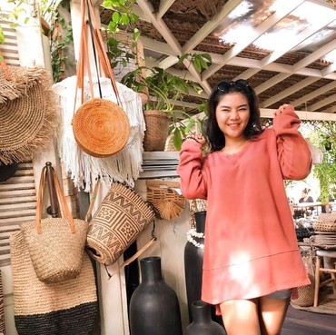 Video Klip Banjir Hujatan, Meldi Tidak Peduli