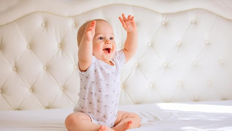 Jika Bunda ingin si kecil tumbuh jadi sosok yang baik hati, yuk sematkan satu dari 40 rekomendasi nama bayi berikut.