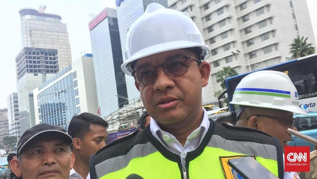 Gubernur DKI Jakarta Anies Baswedan enggan mencampuri persoalan antara PKS dan Gerindra soal pengisian kursi wakil gubernur DKI Jakarta pengganti Sandiaga.