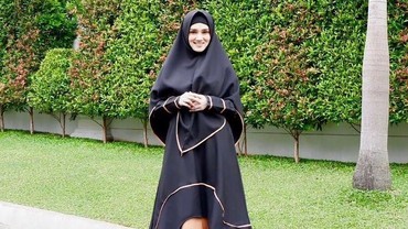 img-title Dikabarkan Bangkrut, Siapa yang Bayar Uang Kuliah Anak Mulan Jameela?