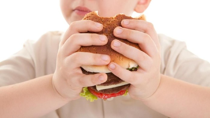 ilustrasi anak obesitas