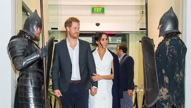 Kate Middleton dan Meghan Markle selama hamil senang mengenakan baju hamil pendek. Apa alasannya?