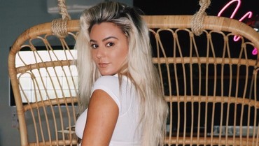 Gegara Foto Bikini, Selebgram Ini Diejek Jelek hingga Diancam Mati
