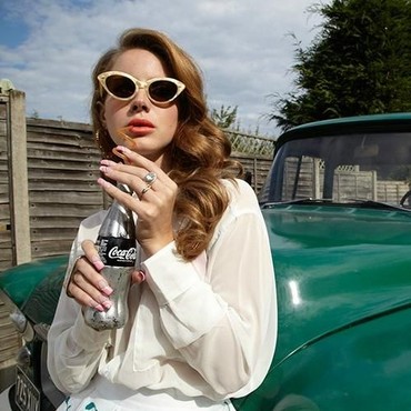 Duda 3 Anak, Ini Sosok Suami Lana Del Rey