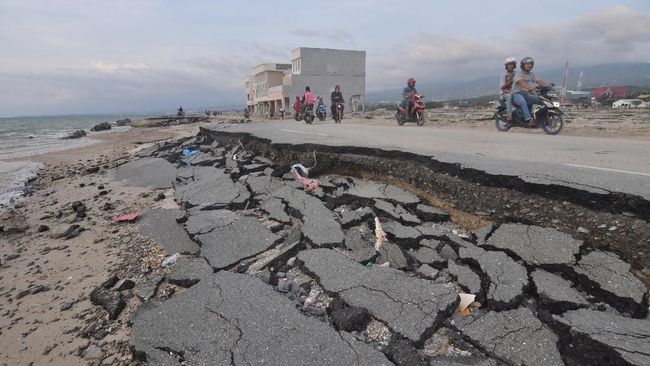 Ilmuwan Jepang Ungkap Pola Gempa Dan Tsunami Palu 2018