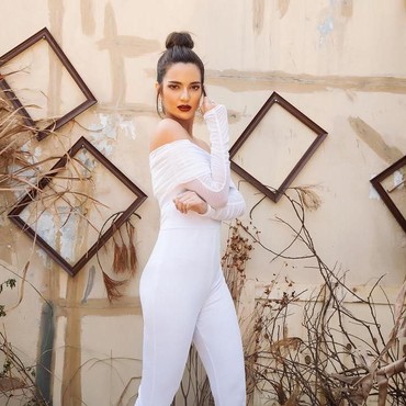 Unggah Foto, Nia Ramadhani Dikira Kendall Jenner