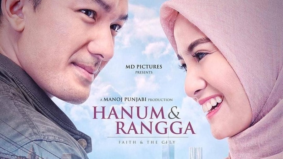 Hanum & Rangga, Pilihan Antara Karir atau Keluarga Film bergenre drama dan roman, Hanum & Rangga, diadaptasi dari cerita novel Faith & The City. Penonton akan dibawa untuk memilih antara karir atau Keluarga.