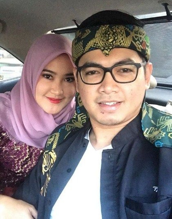 Quality Time Romantis Tommy Kurniawan dan Istri