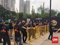 Penonton Konser Guns N Roses Mulai Padati Arena GBK Jakarta