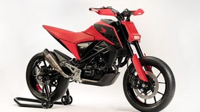 Honda Kenalkan Dua Konsep Motor Berbeda Aliran