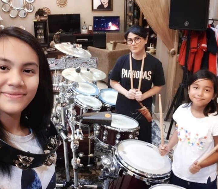 Intip momen manis Tamara Geraldine bersama sang buah hati, Tjazkaya Loedwige Poetry.