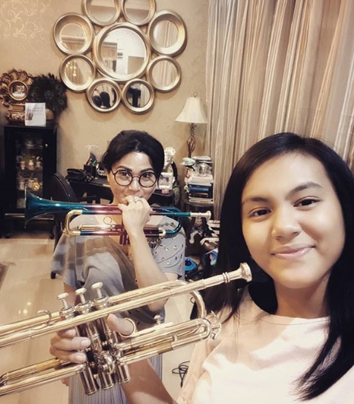 Intip momen manis Tamara Geraldine bersama sang buah hati, Tjazkaya Loedwige Poetry.